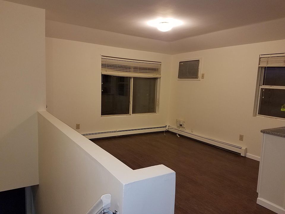 2nd image of 13928 249th St