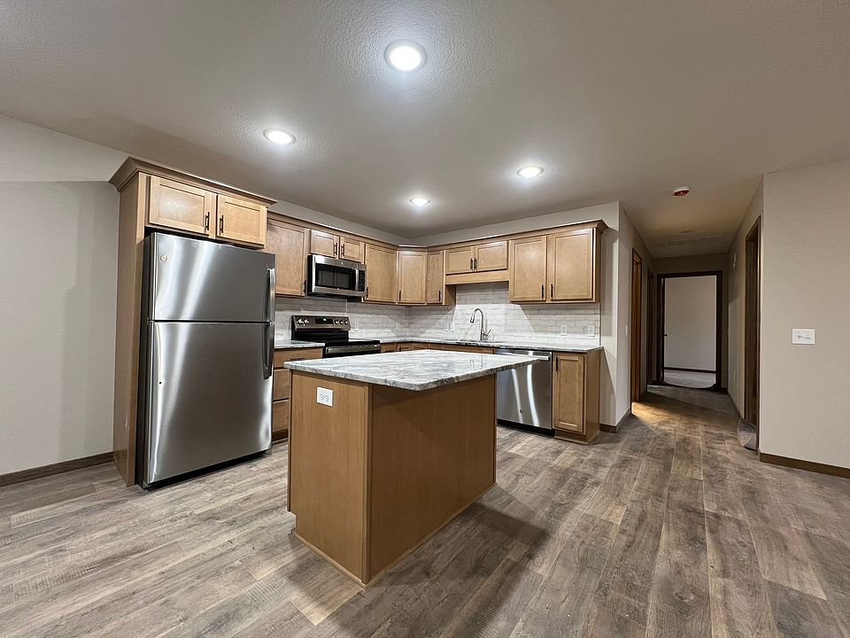 1st image of 4863 Woodland Park Dr #1