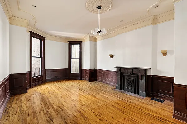 Sold by Compass | media 4