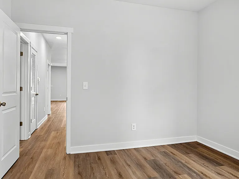 3953 Unit A (lower level)