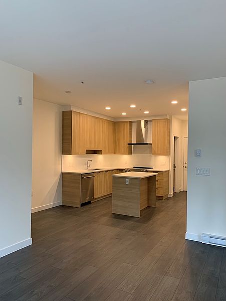 Burnaby Apartment for rent - 2 Bedrooms — photo 5