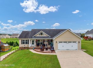 2566 Howerton Dr, Morristown, TN 37814