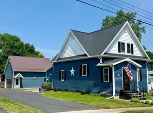 15 Jones St, Malone, NY 12953