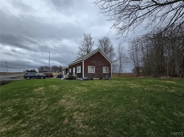 2961 Ridge Rd, Manlius, NY 13104