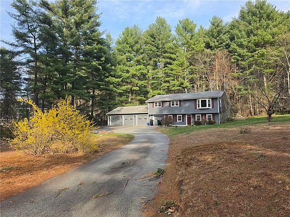 3rd image of 1304 Pound Hill Rd