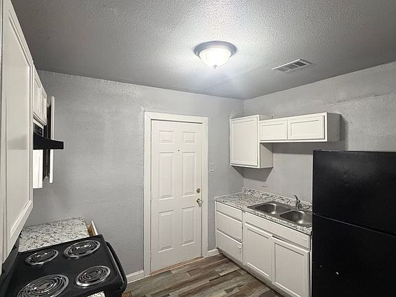 2nd image of 3816 Avenue N
