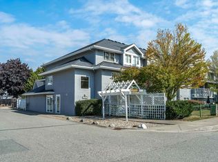 19953 55a Ave #205, Langley, BC V3A 3X4