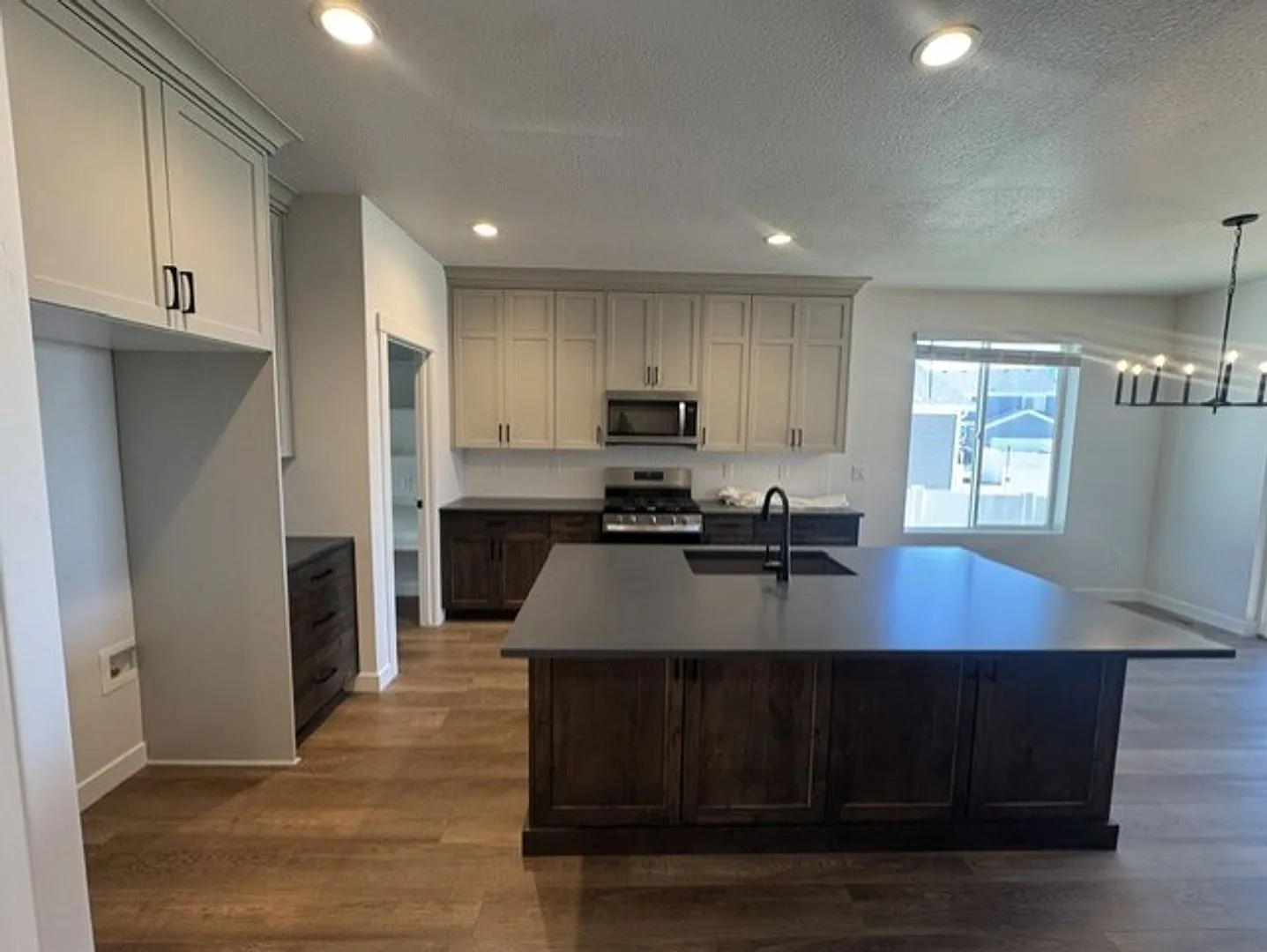2 Weeks Rent Free Spacious 4 Bed, 3 Bath Home for Rent in Ogden! — Photo 4