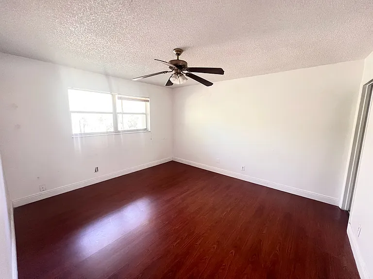 7800 Colony Cir S #11-202 — Photo 5