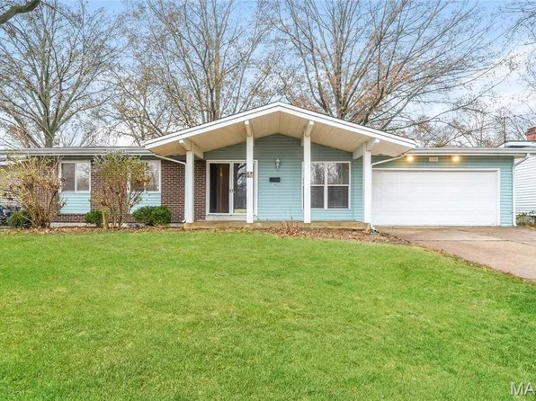 1398 Brenthaven Ln, Florissant, MO 63031