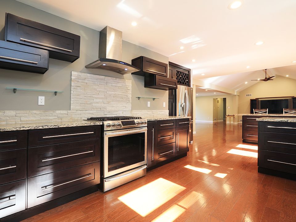 1st image of 2209 Smoke Stone Cir
