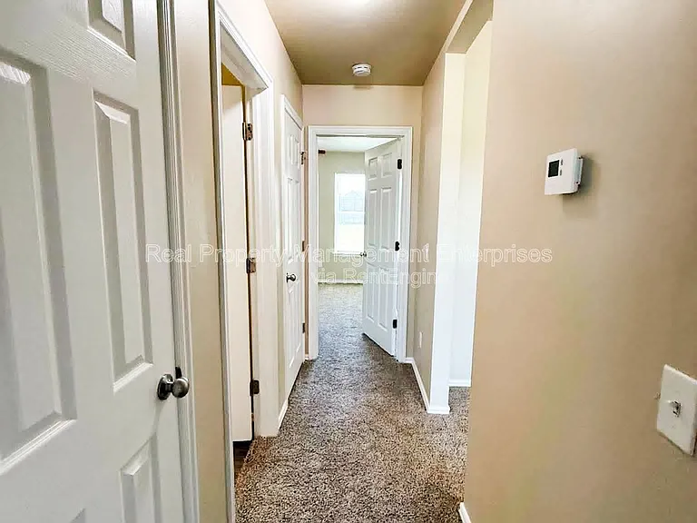 13229 Bridgewater Dr — Photo 20