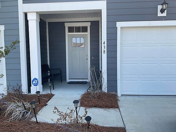 2nd image of 438 Trotters Ln