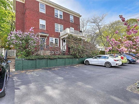 3rd image of 231 Doyle Ave #3R