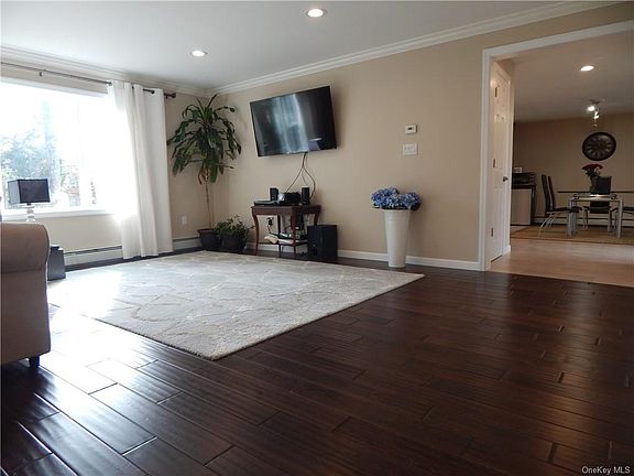 4th image of 1717 Hanover St