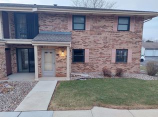 6640 Mariner Dr UNIT 102, Racine, WI 53406