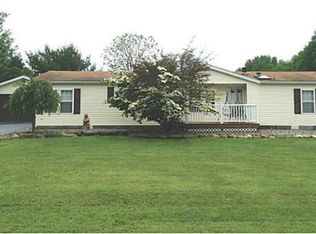 1790 Christy Rd, Hermitage, PA 16148