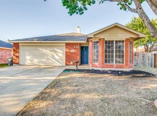 2045 Lake Pointe Dr, Little Elm, TX 75068
