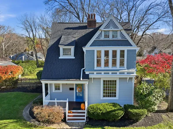 101 Miami Ave, Terrace Park, OH 45174