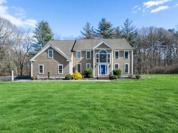 108 Waterford Dr, Hanover, MA 02339