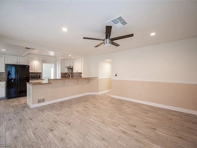 1416 Grey Hunter Dr — Photo 32