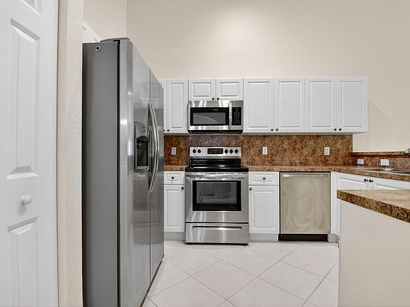 4th image of 2357 Windjammer Way