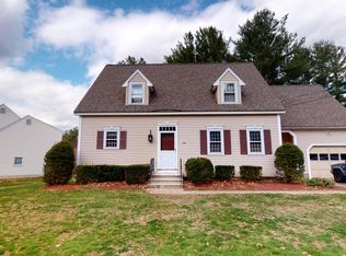 17 Dexter St #A, Derry, NH 03038