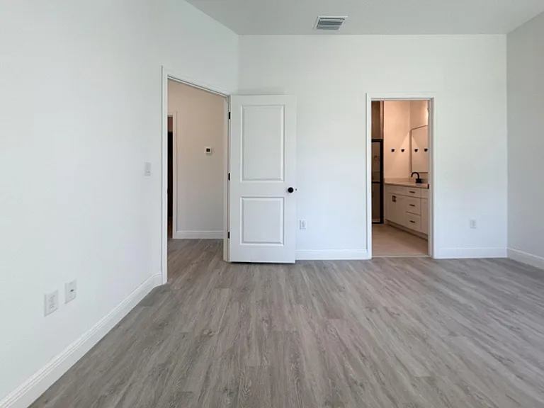 6575 N Grayton Ter — Photo 18