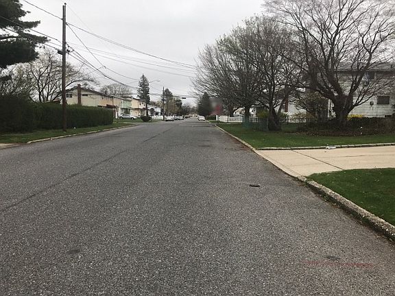 5th image of 314 Ellery St