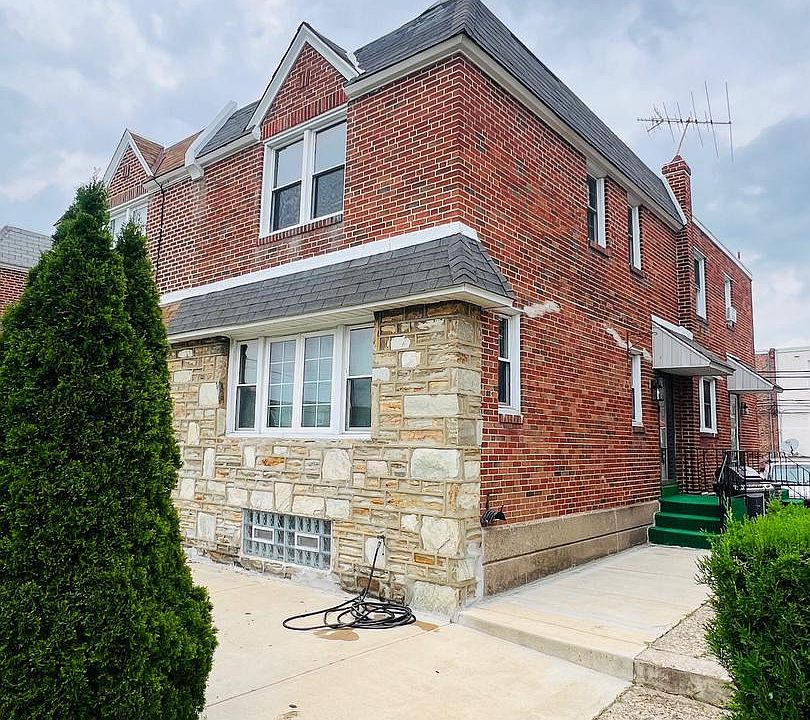 1st image of 807 Brighton St