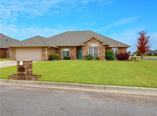 1800 Caribou Cir, Altus, OK 73521
