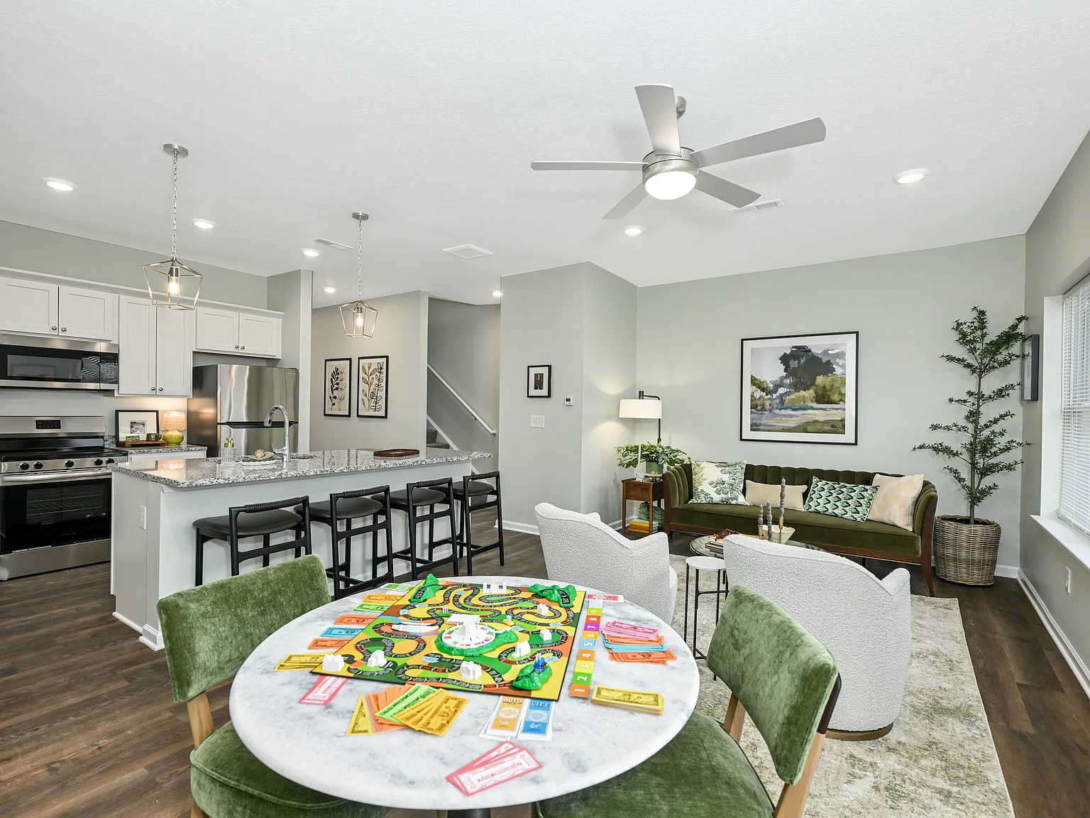 White Pond Apts-D (315-327 Limo) — Photo 2