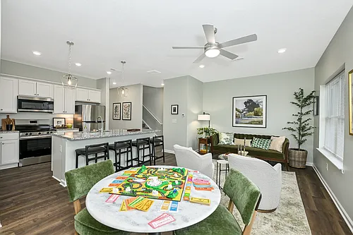 Floor plan 321