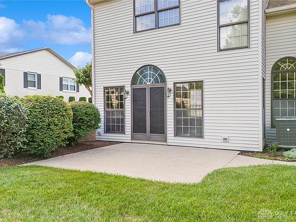4th image of 46 Garden Cir