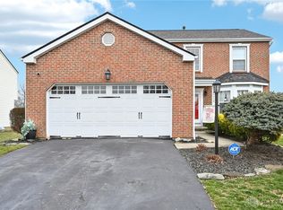 6559 Rivers Edge Dr, Lewis Center, OH 43035