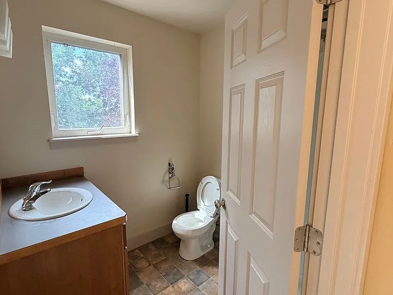 4249 Cover St — Photo 4