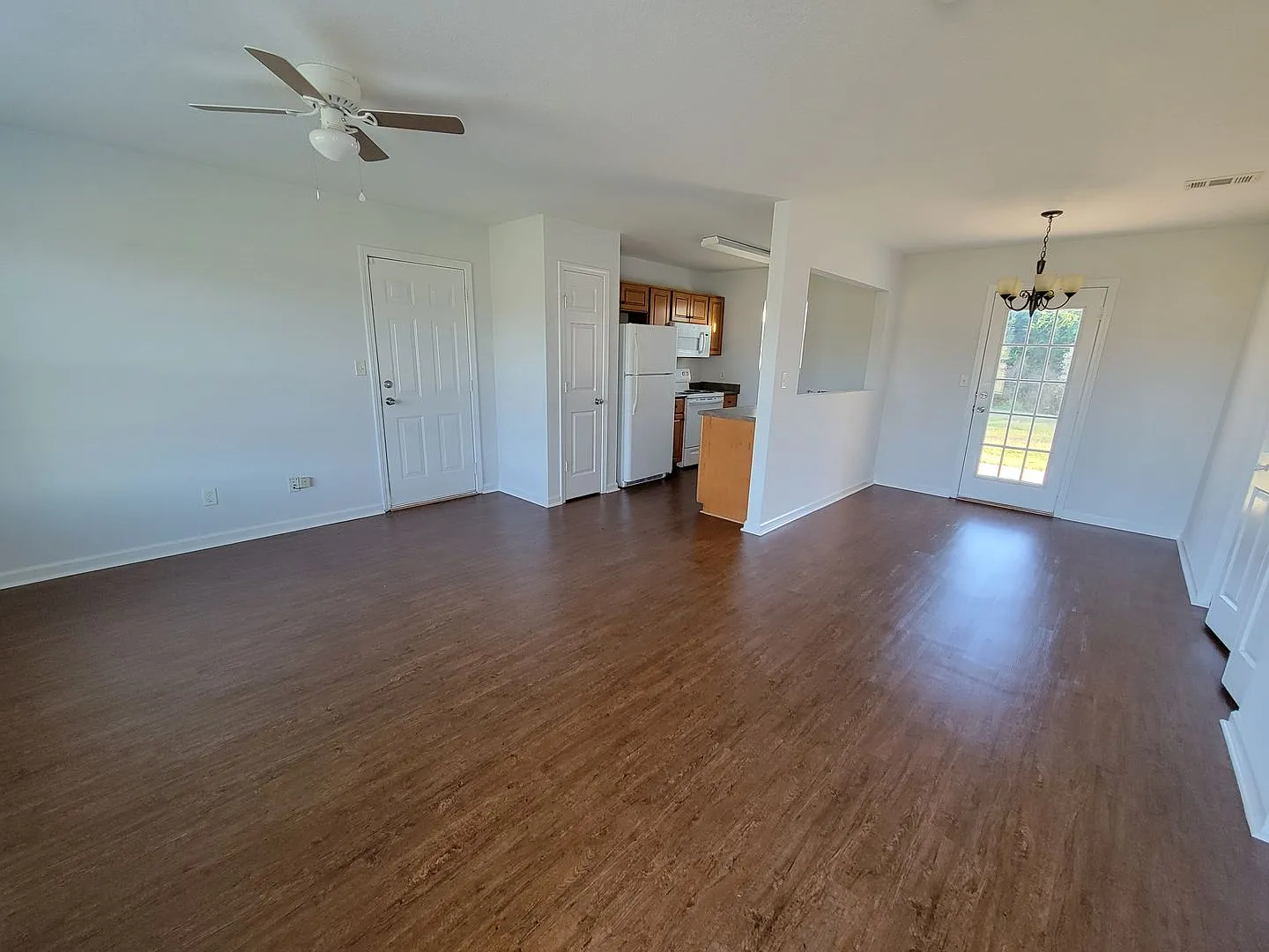 6446 Swallowtail Drive — Photo 3