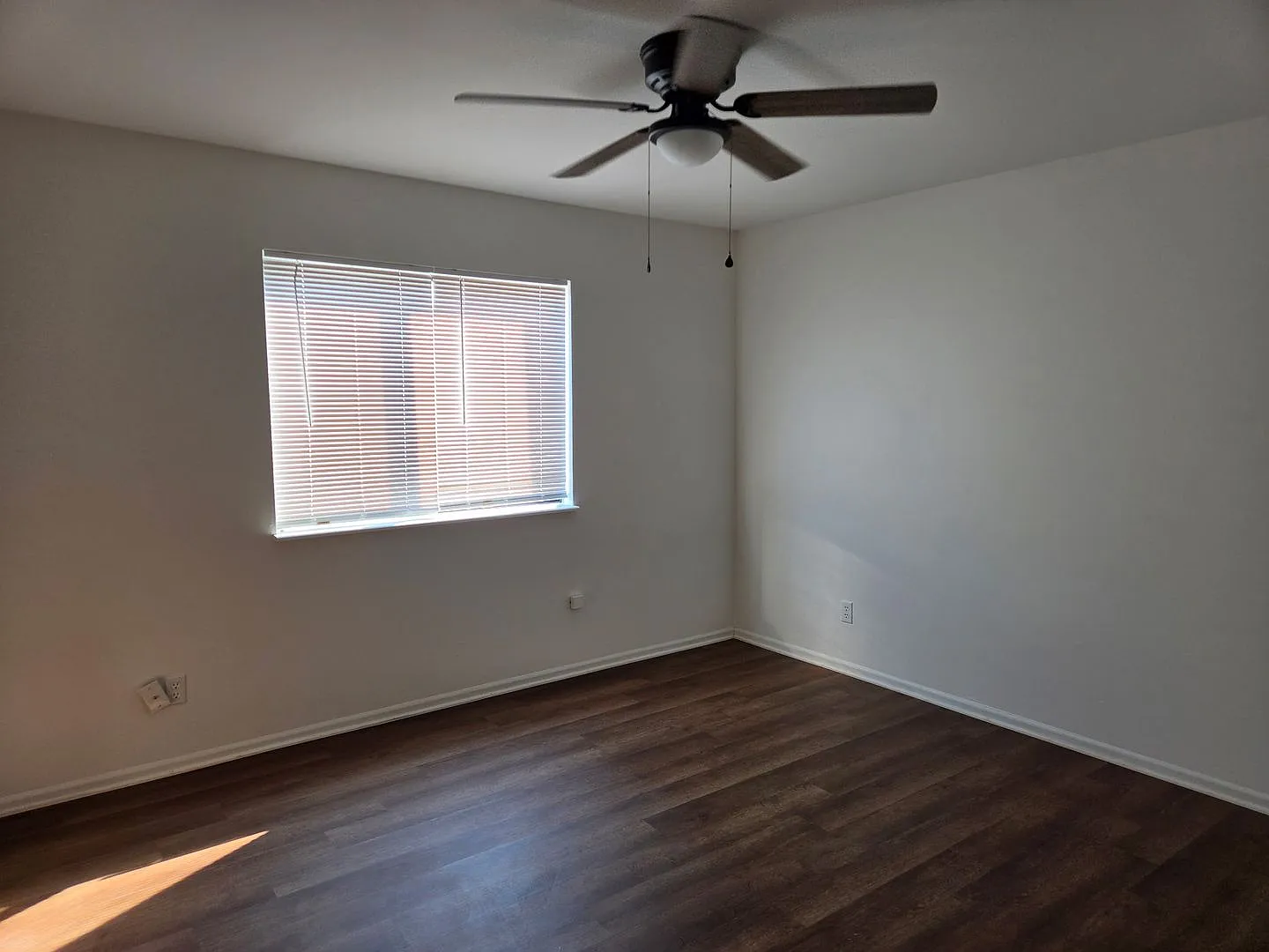 2 Bed | 1 Bath | Apartment — Photo 4