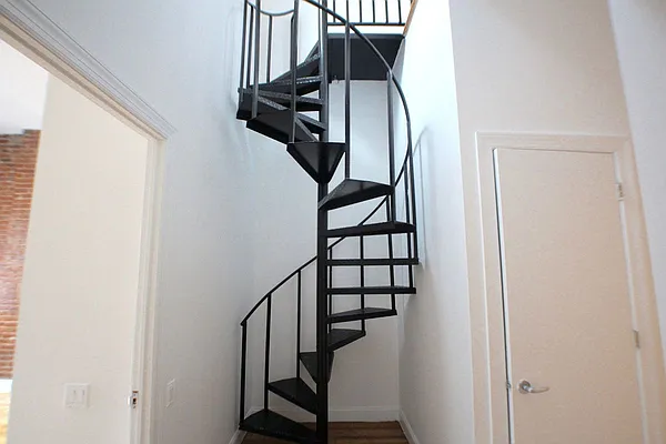 Rented by Compass | media 18