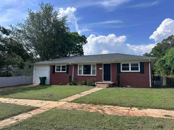 1613 Ridge Dr, Sheffield, AL 35660