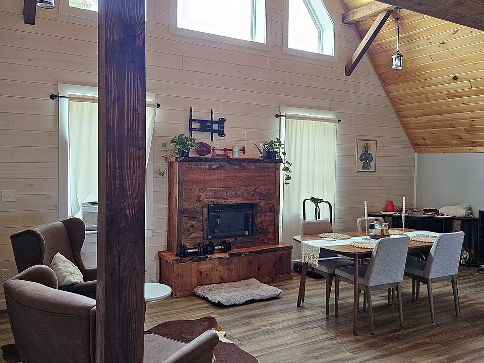 1st image of 9910 Maple Ave #1