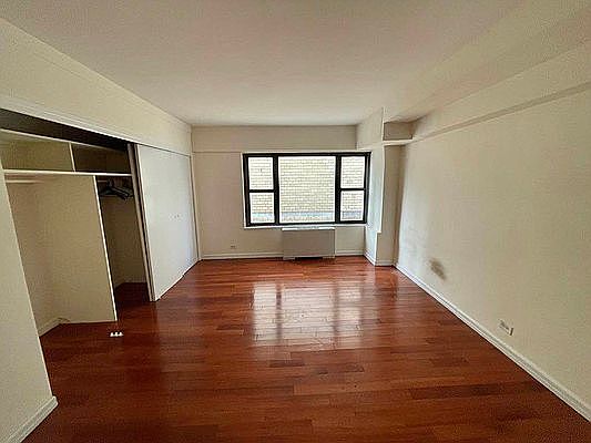 1st image of 279 E 44th St APT 21G