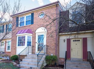 5920 Grisby House Ct, Centreville, VA 20120
