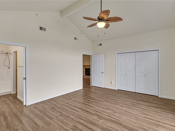 4th image of 565 Sunview Cir