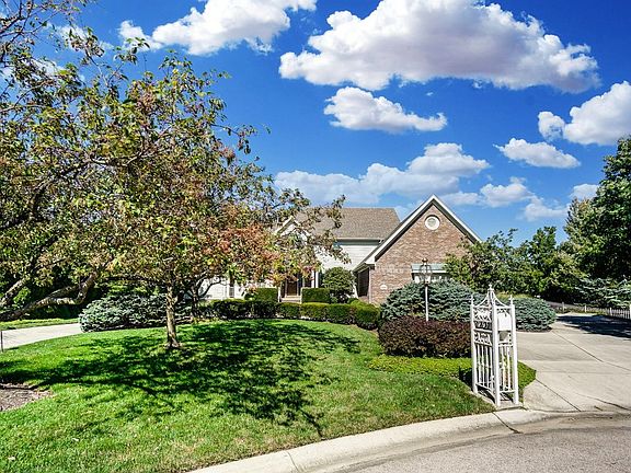 2nd image of 1421 Willow Park Ct