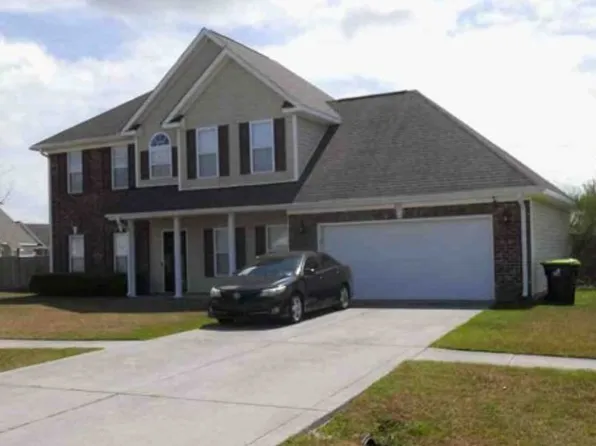 203 Diamond Ct, Jacksonville, NC 28546