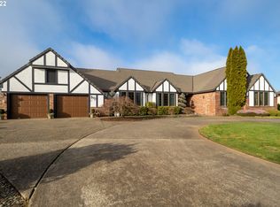 404 Birdie Ln, Roseburg, OR 97471