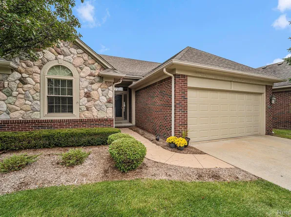 49976 Watling St, Shelby Township, MI 48317