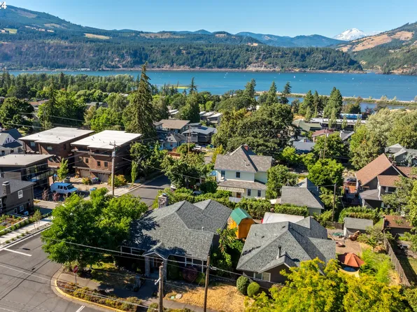 1222 Cascade Ave, Hood River, OR 97031