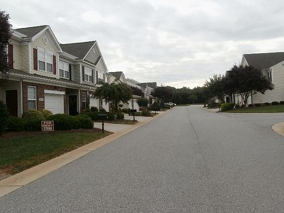 4th image of 209 Channel Cove Ct